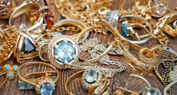 gold silver and platinum jewelry